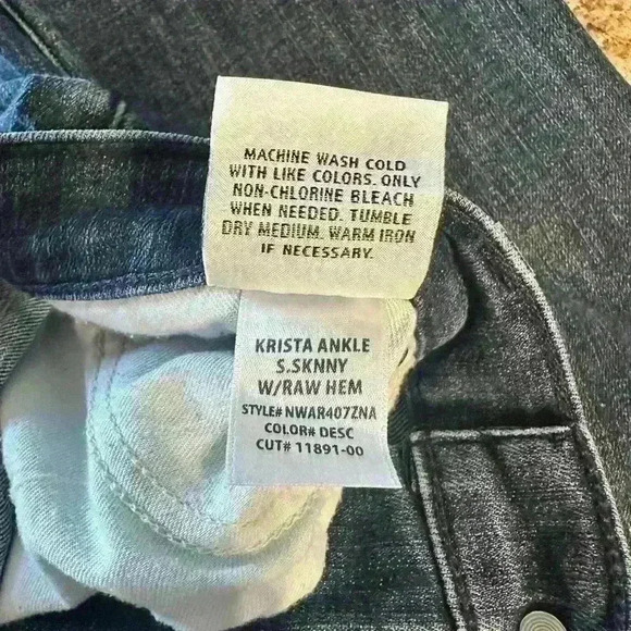 Hudson Mid Rise Jeans Straight  Leg Women’s Stretch DenimTags Reads Size 31 EUC - Picture 13 of 14